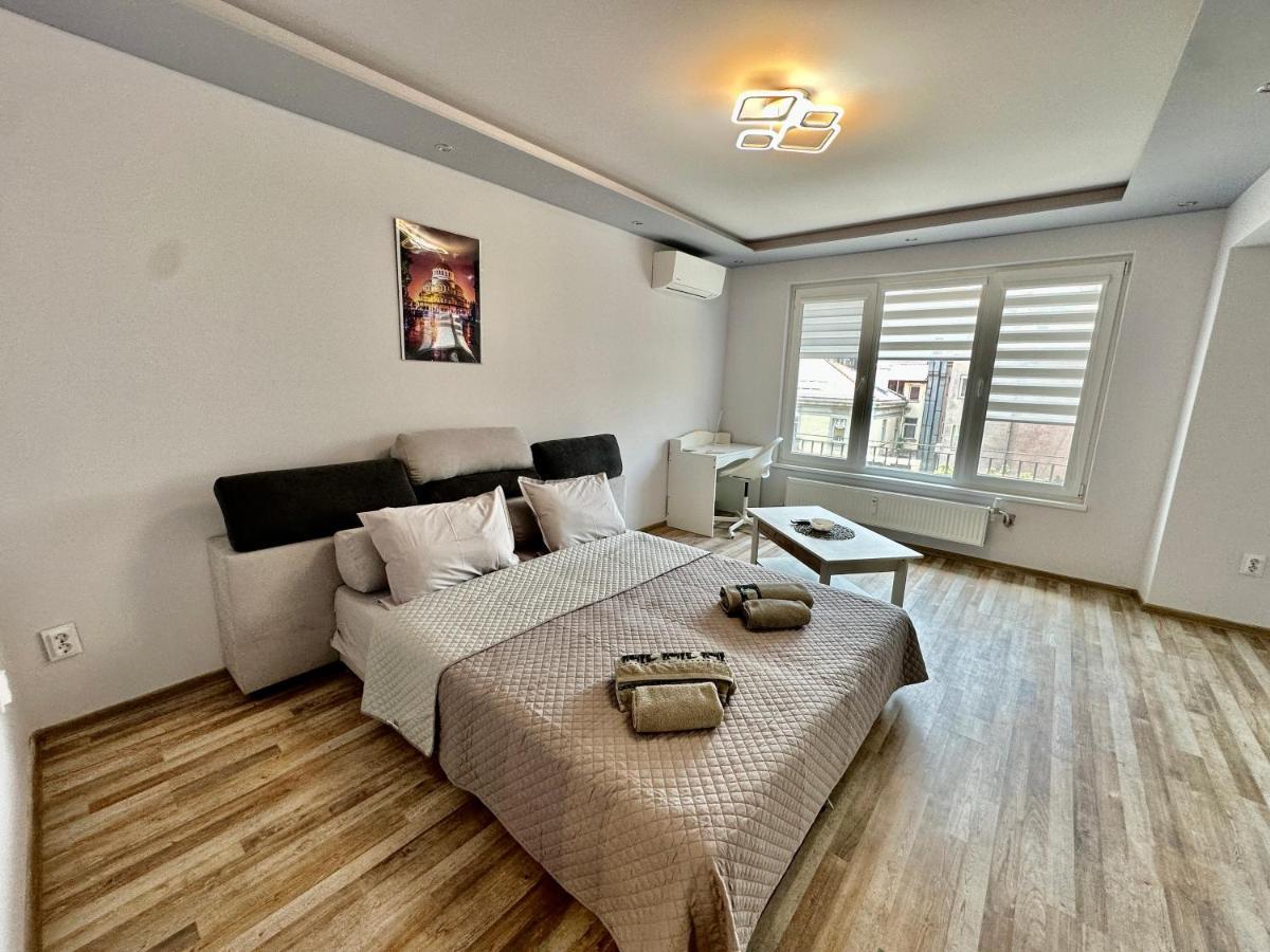Central Vista Apartment By Mit โซเฟีย ภายนอก รูปภาพ